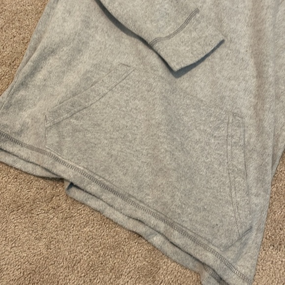 Tentree gray hoodie - Picture 4 of 6